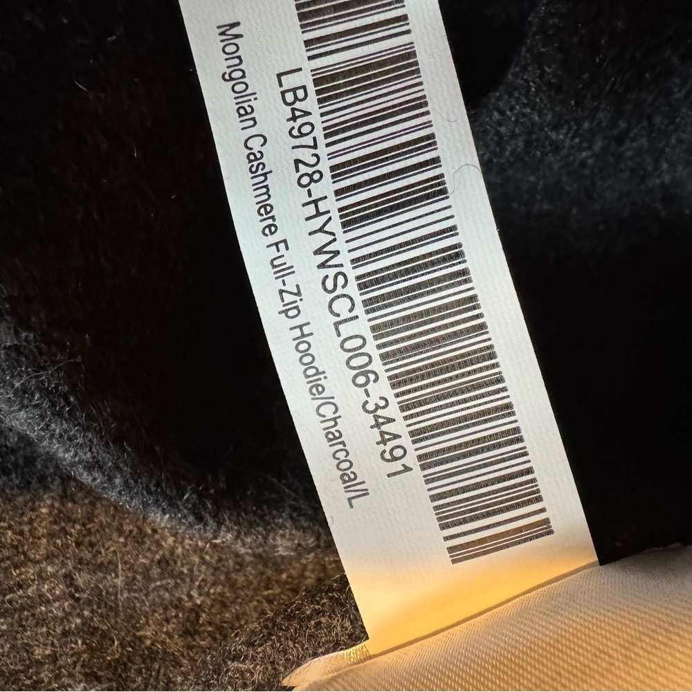 Quince Mongolian Cashmere Full-Zip Hoodie - Picture 7 of 8